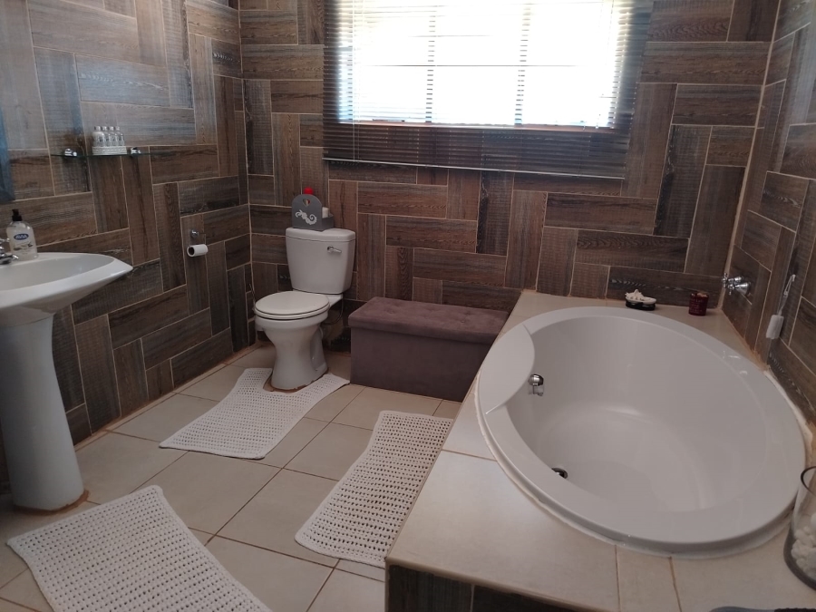 Commercial Property for Sale in Modderfontein AH North West